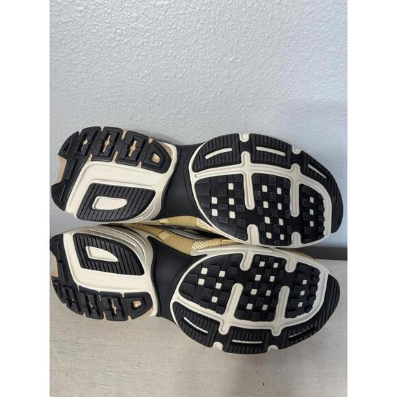 Size Woman 12 , Men 10.5 - Nike V2K Run Sesame W - Picture 8 of 9